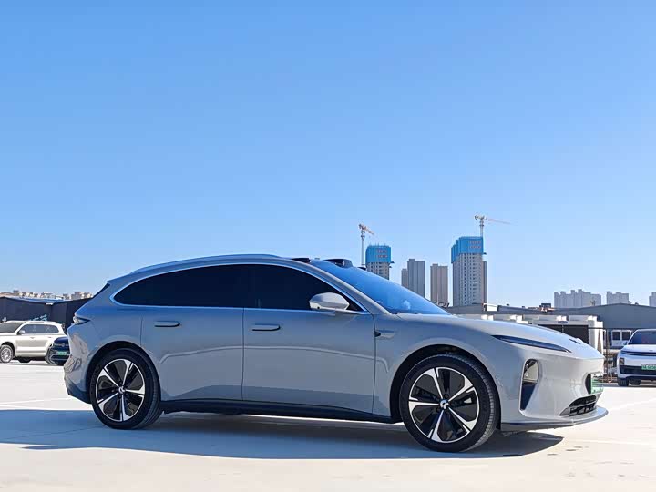 Фото 3 - Nio ET5T