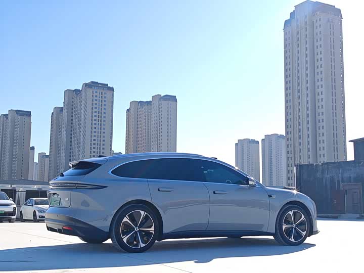 Фото 4 - Nio ET5T