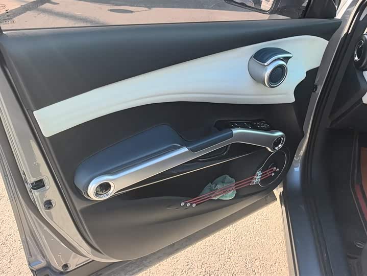 Фото 7 - BYD Yuan Plus