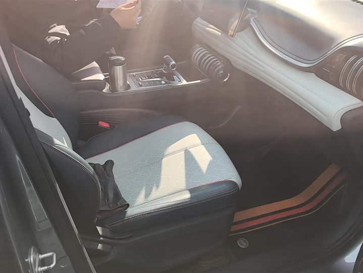 Фото 8 - BYD Yuan Plus