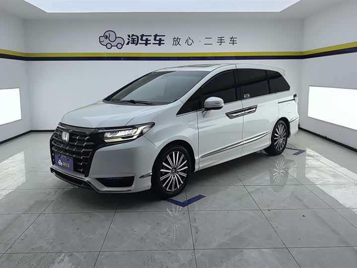 Фото 1 - Honda Elysion