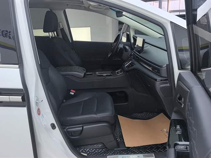 Фото 8 - Honda Elysion