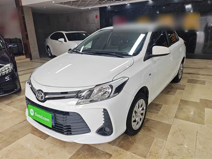 Фото 2 - Toyota Vios