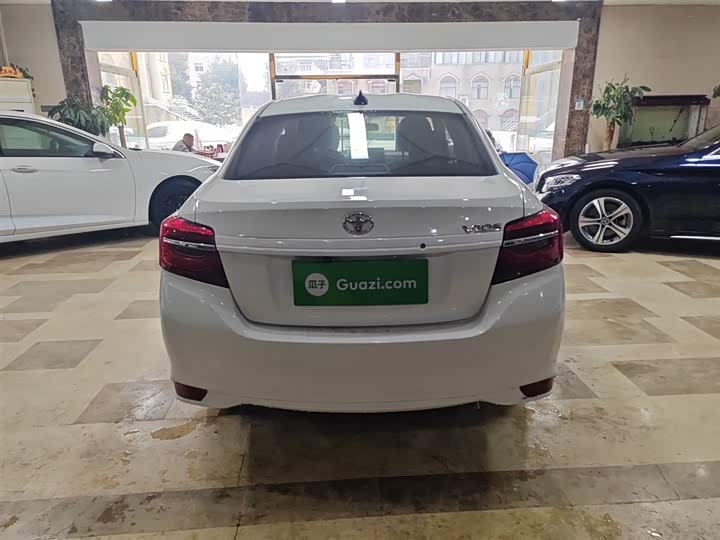 Фото 6 - Toyota Vios