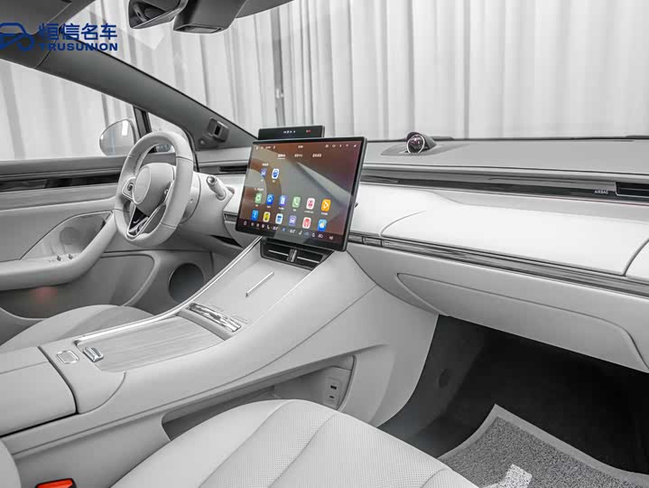 Фото 9 - Luxeed S7