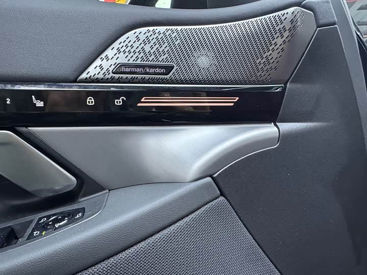 Фото 6 - BMW 5 Series