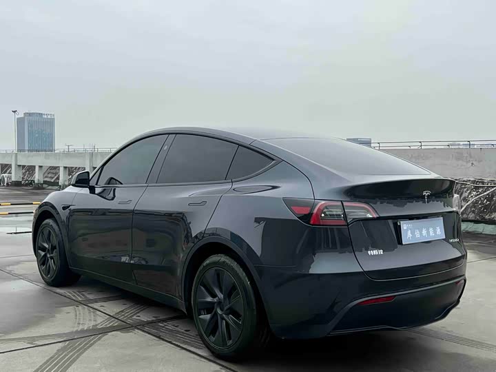 Фото 7 - Tesla Model Y