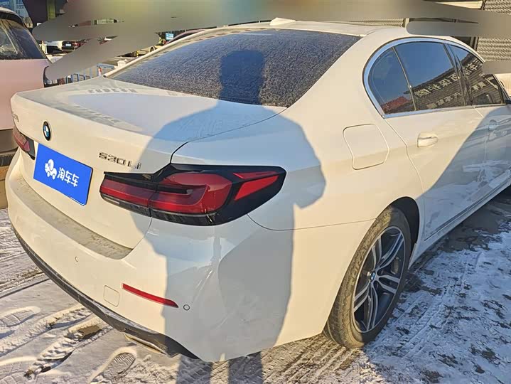 Фото 3 - BMW 5 Series