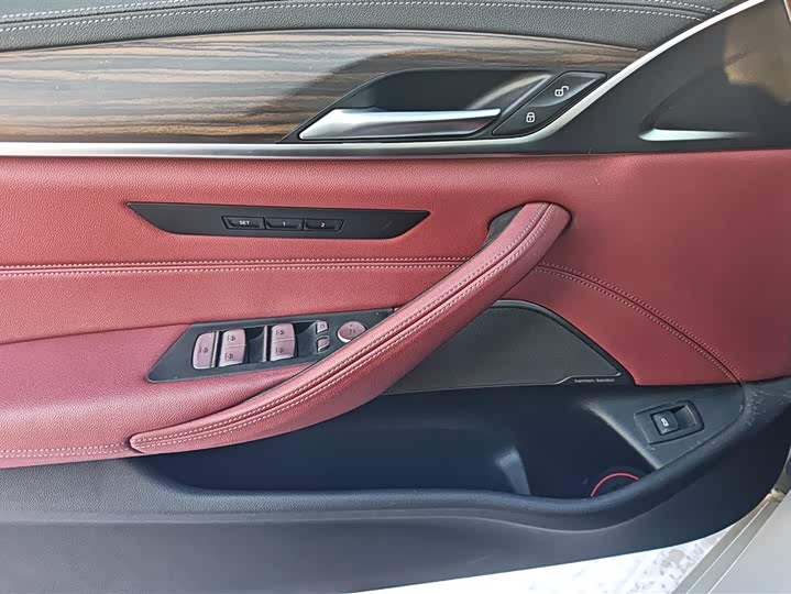 Фото 7 - BMW 5 Series