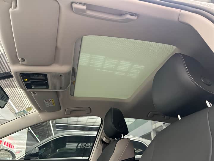 Фото 9 - Volkswagen Golf