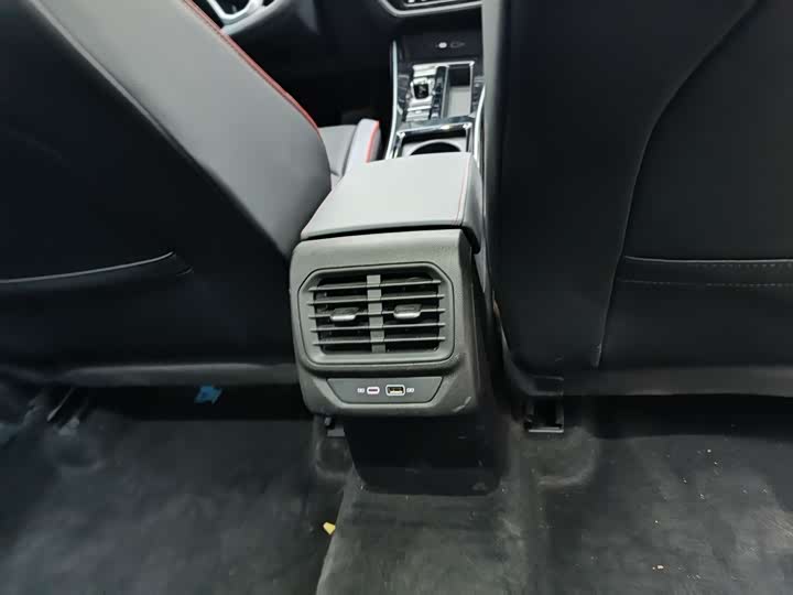 Фото 9 - Volkswagen Lamando L