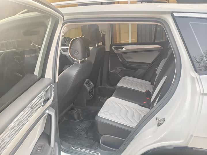 Фото 4 - Volkswagen Tayron