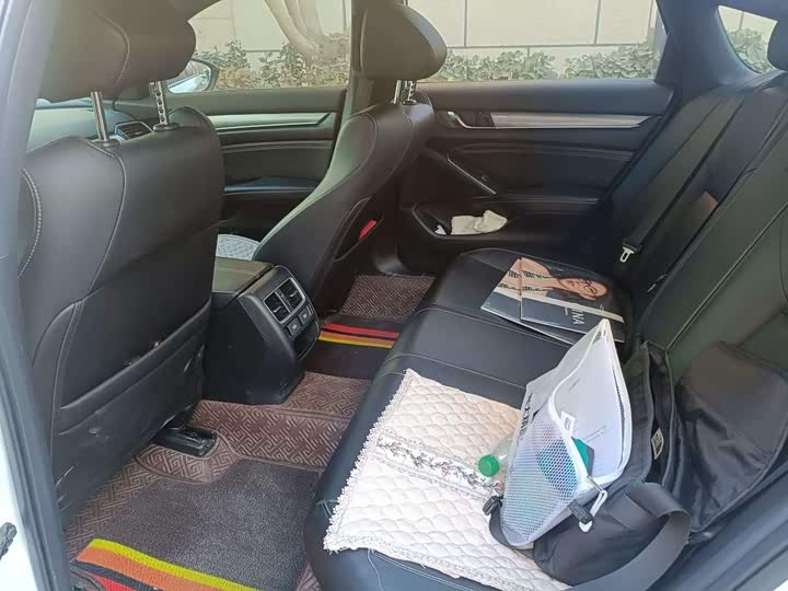 Фото 7 - Honda Inspire