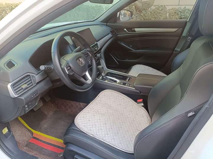 Фото 9 - Honda Inspire