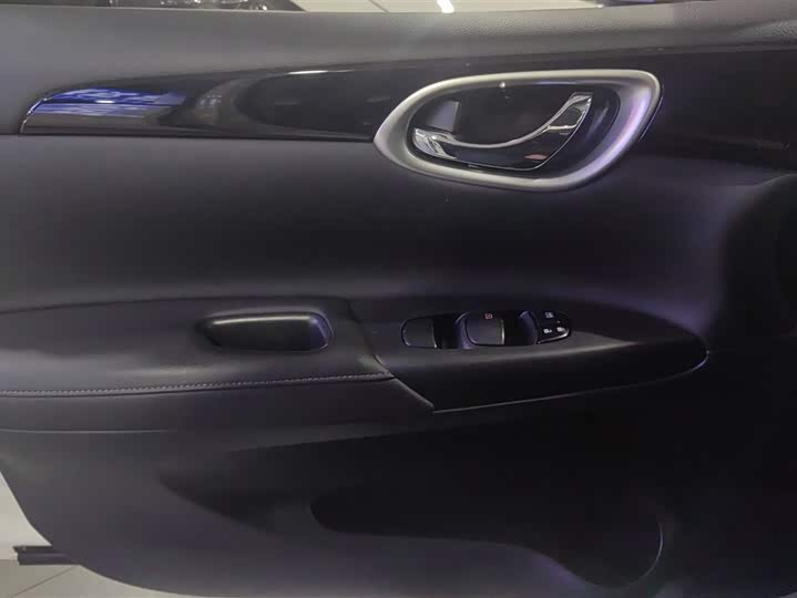 Фото 6 - Nissan Sylphy