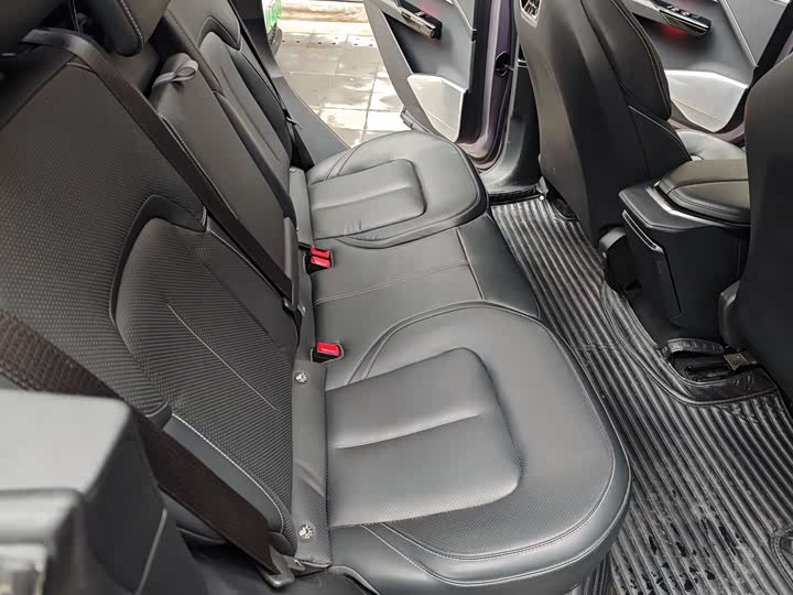 Фото 3 - HiPhi Y