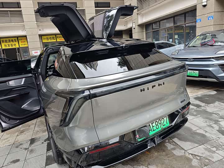 Фото 7 - HiPhi Y