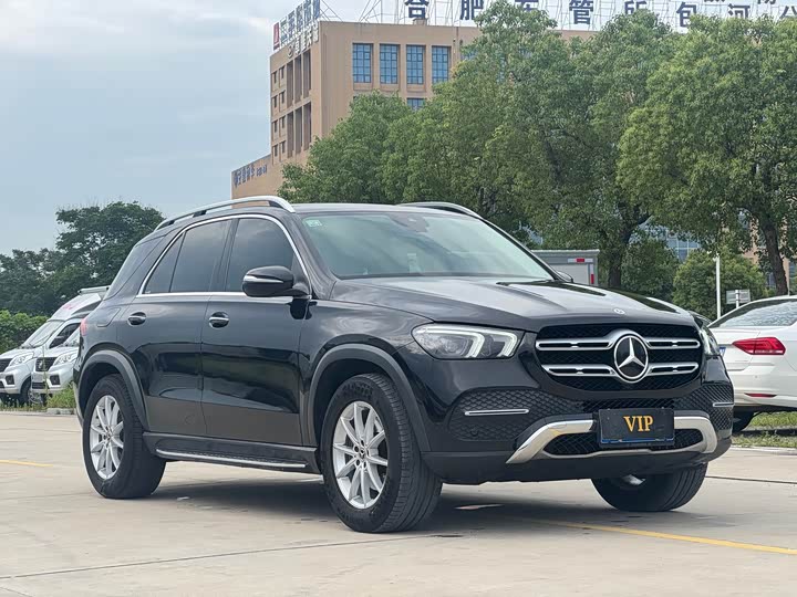 Фото 4 - Mercedes-Benz GLE-Class