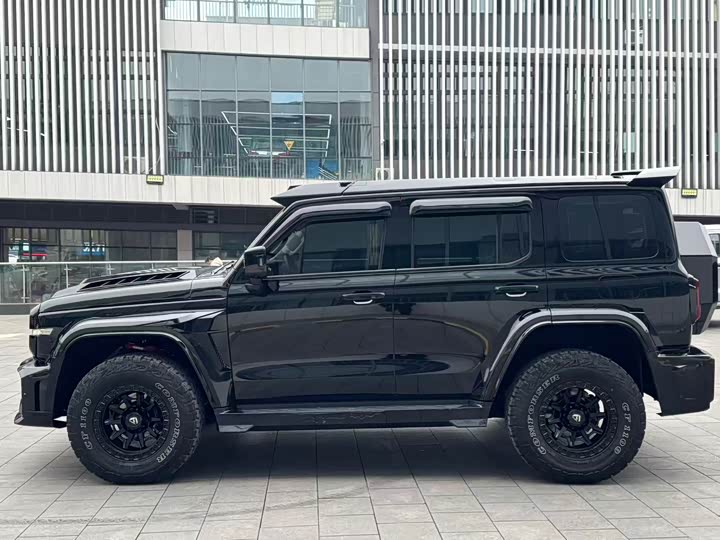 Фото 4 - Tank 300