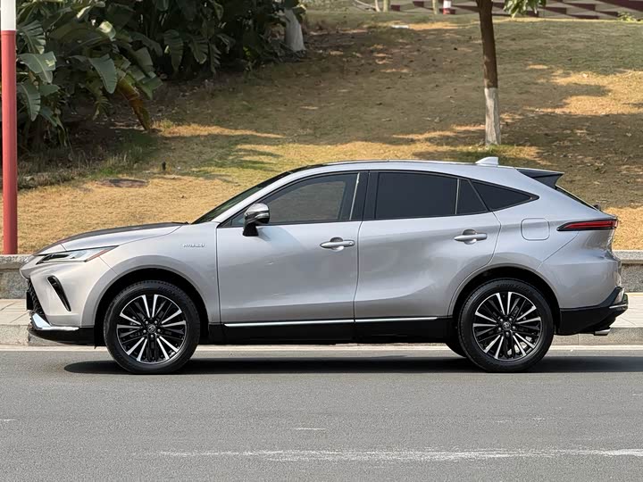 Фото 7 - Toyota Venza