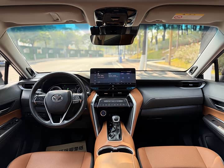 Фото 8 - Toyota Venza