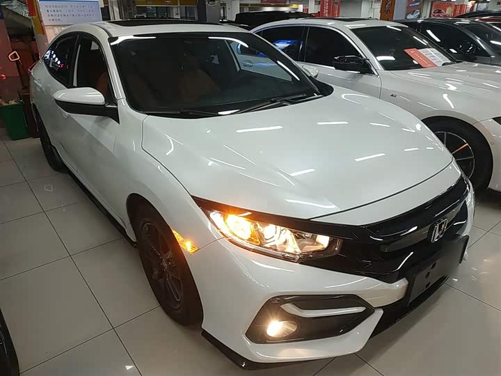 Фото 4 - Honda Civic