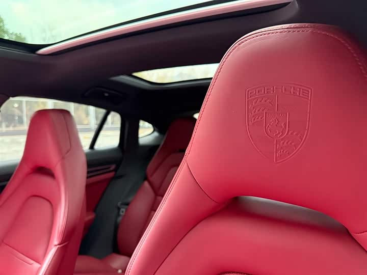 Фото 8 - Porsche Panamera
