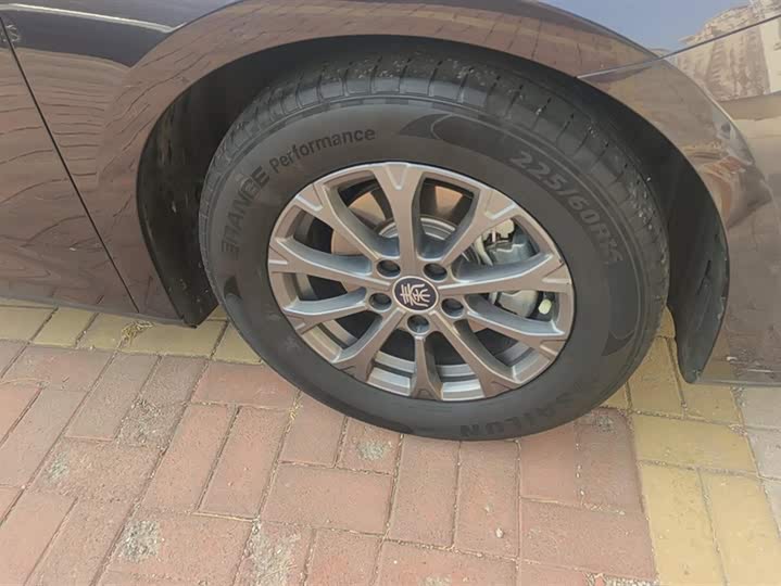 Фото 6 - BYD Qin L