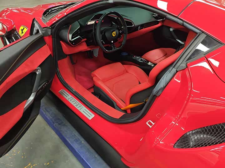 Фото 4 - Ferrari 296