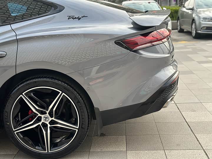 Фото 7 - MG Motor 7