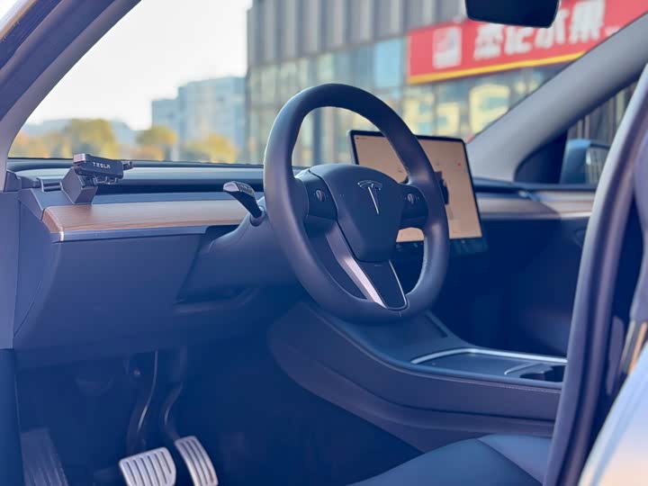 Фото 7 - Tesla Model Y