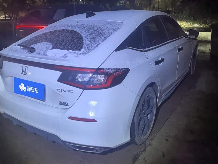 Фото 3 - Honda Civic