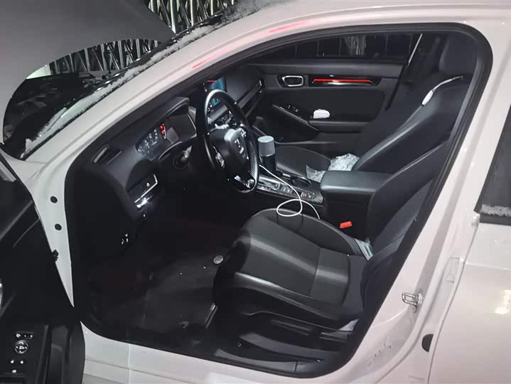 Фото 9 - Honda Civic