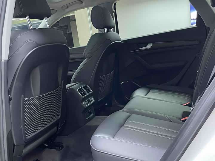 Фото 3 - Audi Q5L