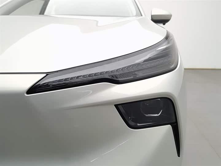 Фото 7 - Bestune 03