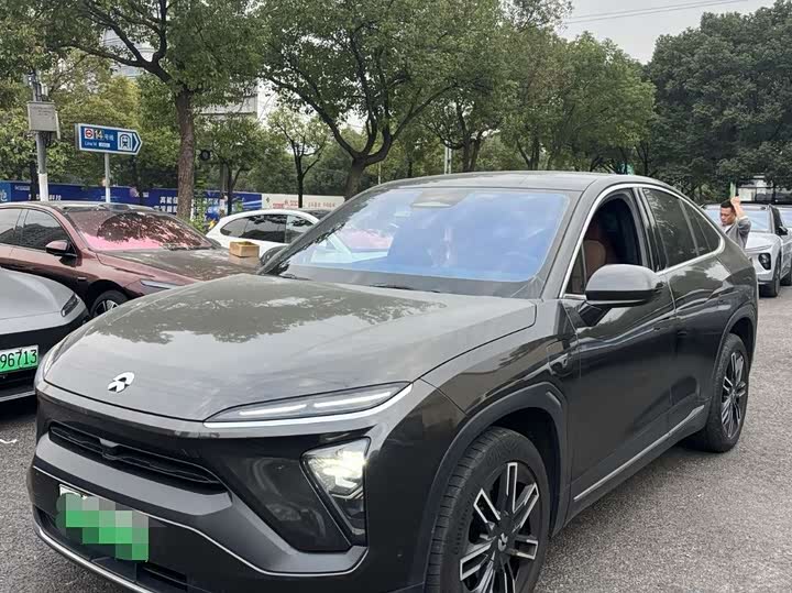 Фото 1 - Nio EC6