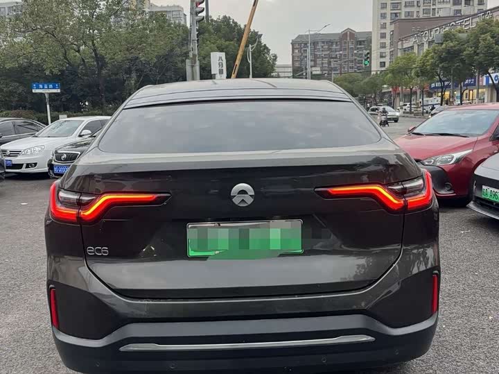 Фото 7 - Nio EC6