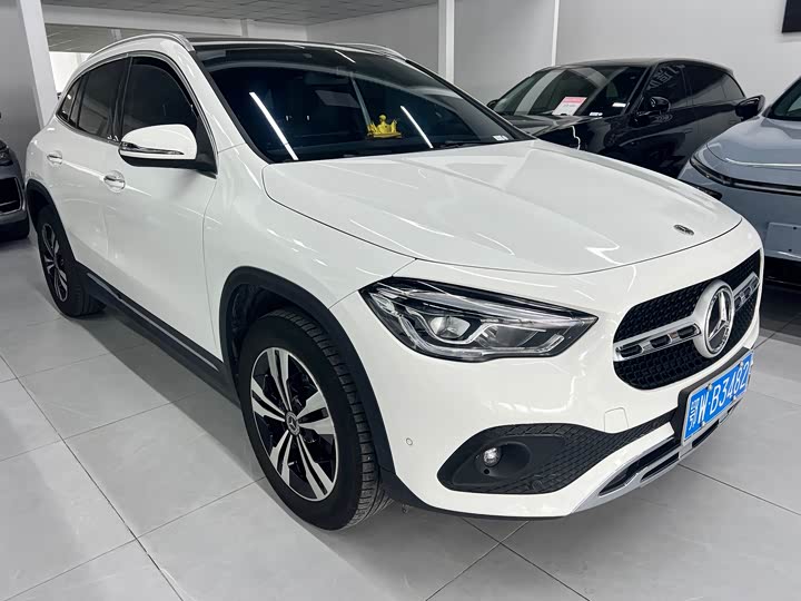 Фото 2 - Mercedes-Benz GLA-Class