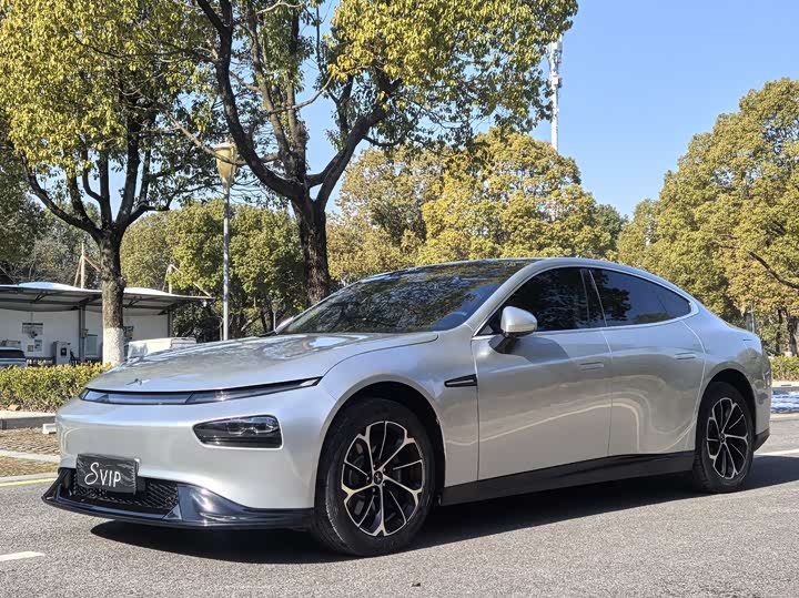 Фото 1 - XPeng P7