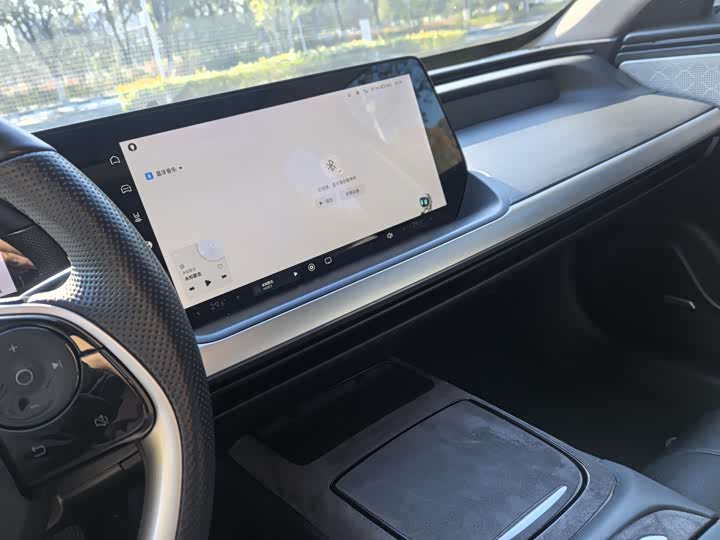 Фото 7 - XPeng P7