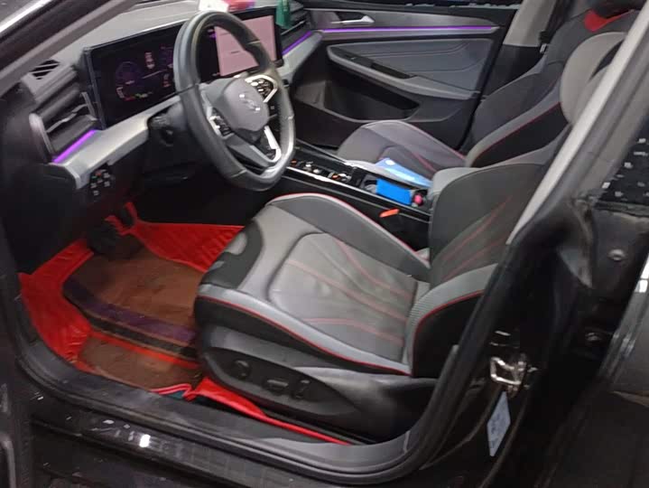 Фото 9 - Volkswagen Lamando L