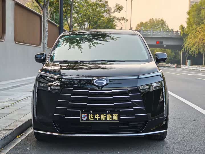 Фото 8 - GAC Trumpchi E8