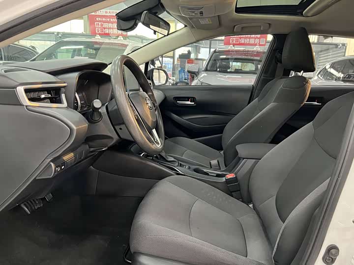 Фото 4 - Toyota Corolla