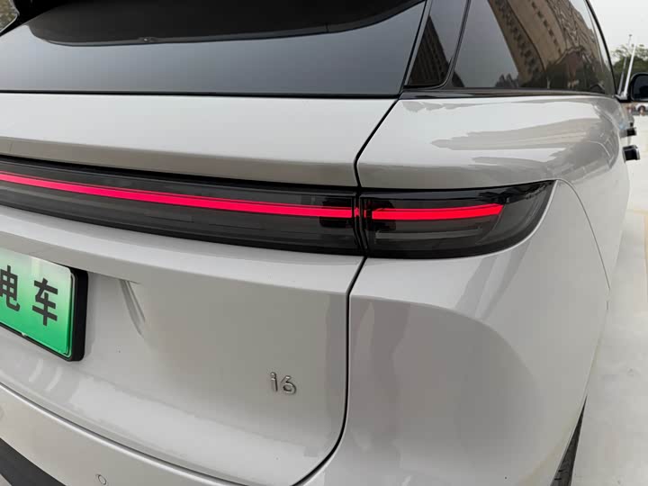 Фото 8 - LiXiang i6