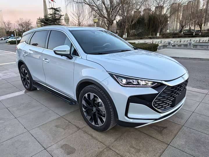 Фото 2 - BYD Tang Hybrid/EV