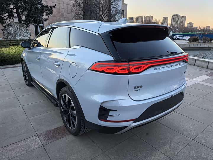 Фото 4 - BYD Tang Hybrid/EV