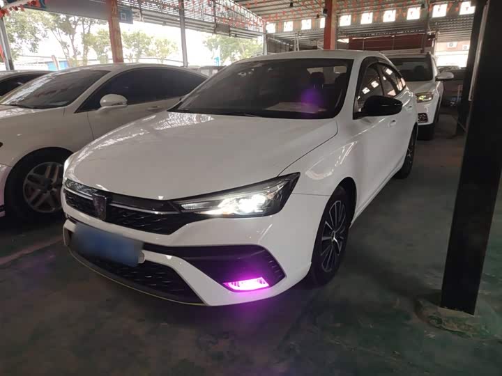 Фото 1 - Roewe i5