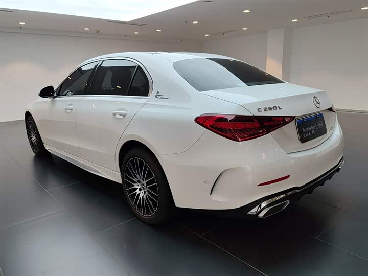 Фото 6 - Mercedes-Benz C-Class