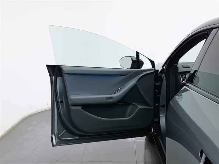 Фото 8 - XPeng F57