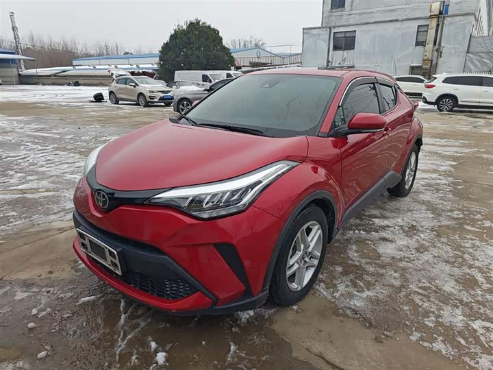 Фото 2 - Toyota C-HR